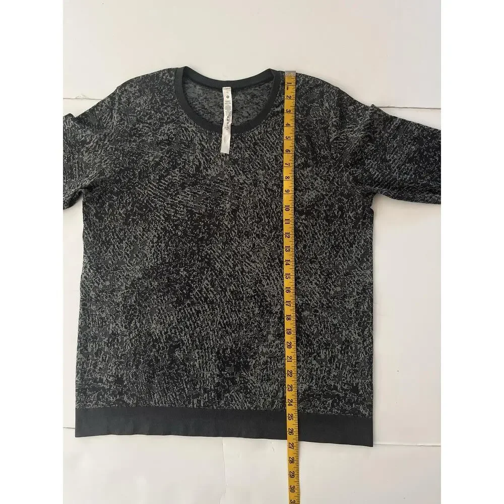 Lululemon Swiftly Breathe Top Women 12 Black Geometric Knit Long Sleeve